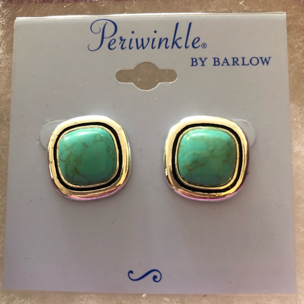 Periwinkle by Barlow earrings